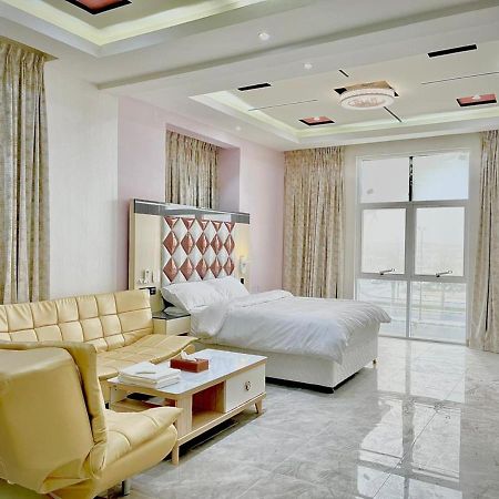 דוקם Asian Hotel מראה חיצוני תמונה
