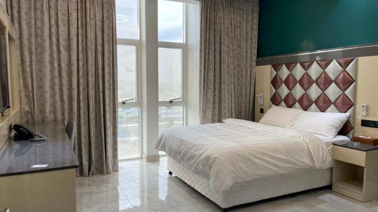 דוקם Asian Hotel מראה חיצוני תמונה